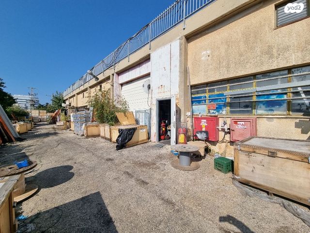 מבני תעשיה, מב"ת מערב, אזור תעשייה חדש, ראשון לציון