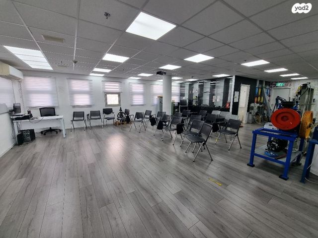 מבני תעשיה, מב"ת מערב, אזור תעשייה חדש, ראשון לציון