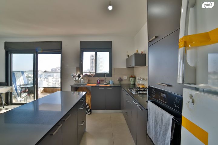 דירה, דרך משה דיין 34, כפיר, נווה כפיר, תל אביב יפו