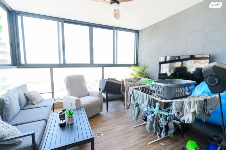 דירה, נווה אור, אור עקיבא