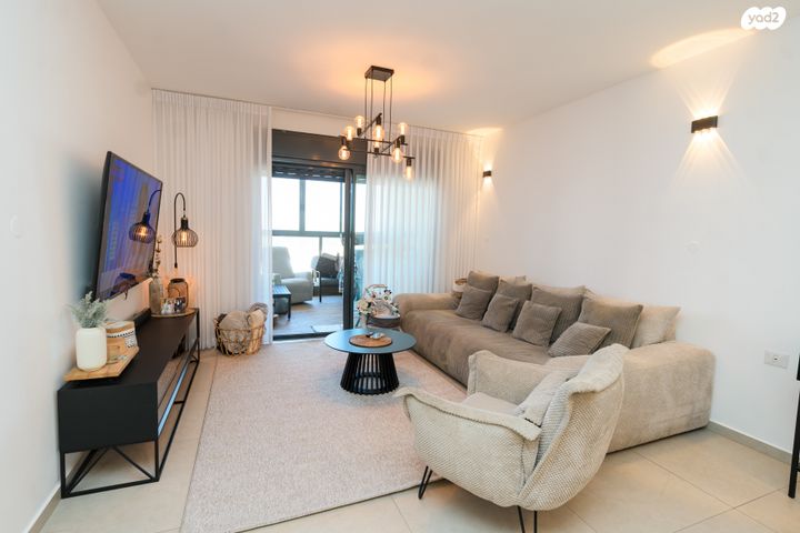 דירה, נווה אור, אור עקיבא