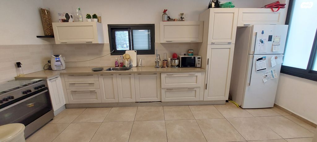 דירה, יעקב 41, א' / צפון מזרח העיר, רחובות