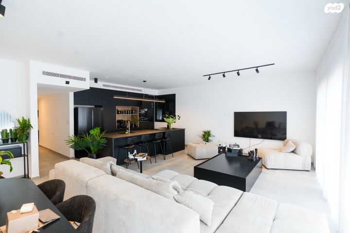 גג/ פנטהאוז, אור ים, אור עקיבא