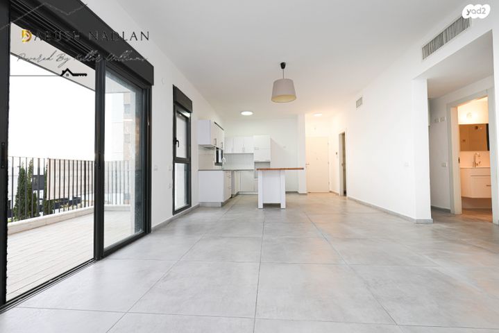 דירה, כפר יונה