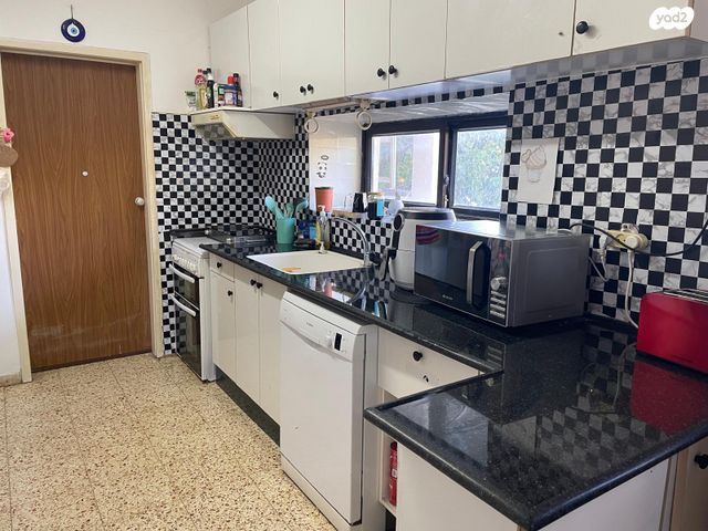 בית פרטי/ קוטג', בית אריה / עופרים