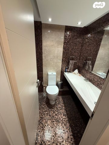 דירה, שדרות ניצה, צפון מערב מרכז העיר, נתניה