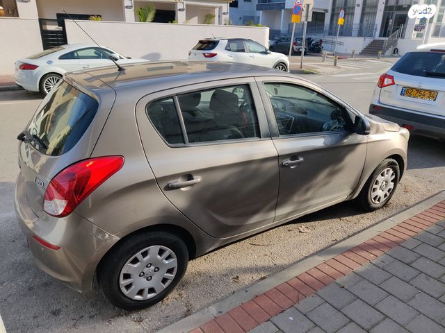 מודעת רכב יונדאי i20