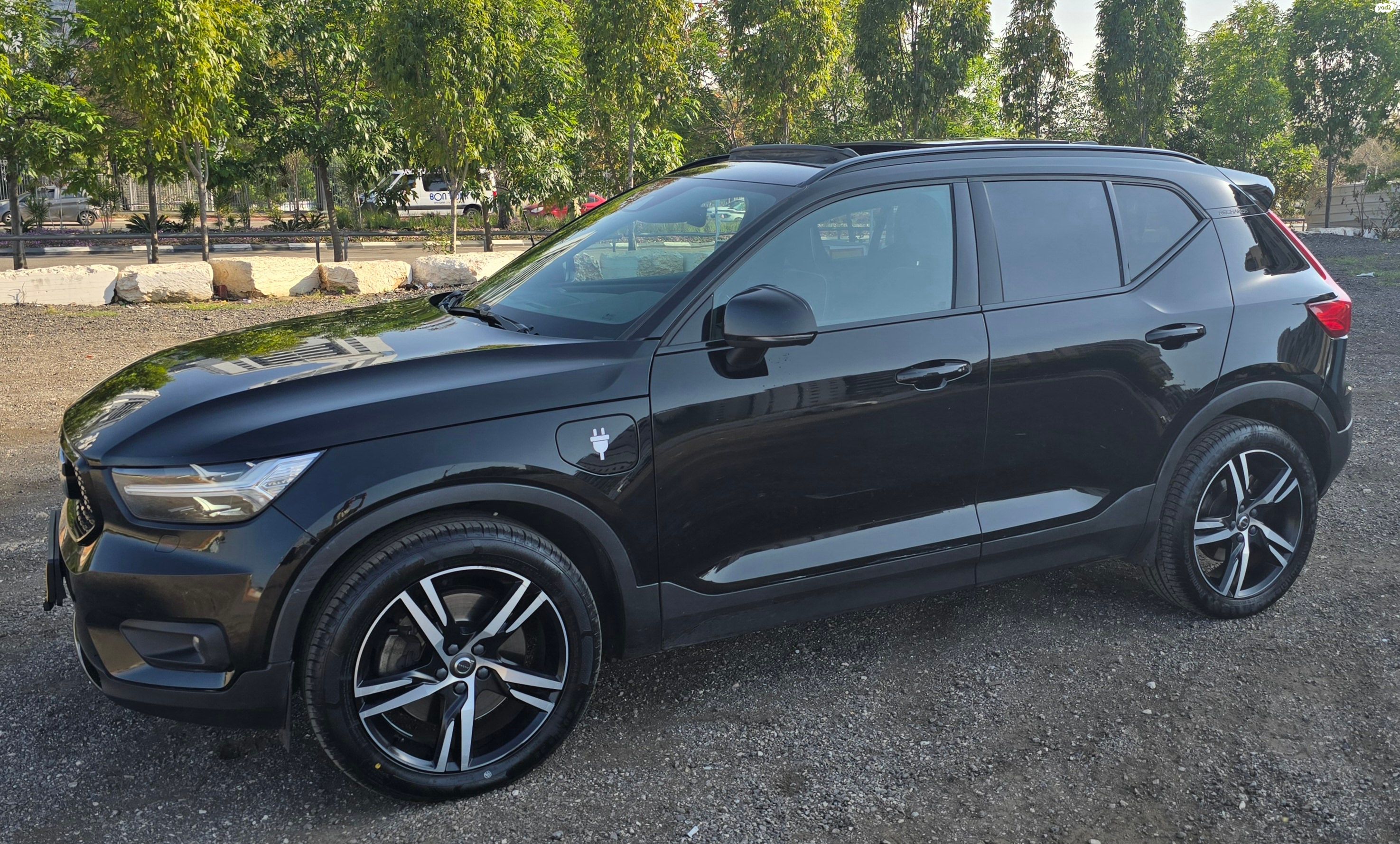 מודעת רכב וולוו XC40
