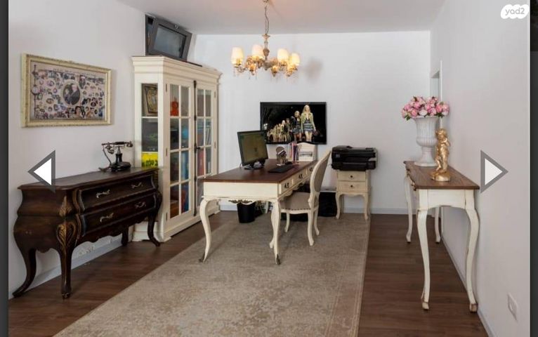 בית פרטי/ קוטג', כרמל 40, אחוזת הנשיא, רחובות