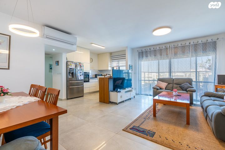 דירה, סביון 9, הפרחים, חריש