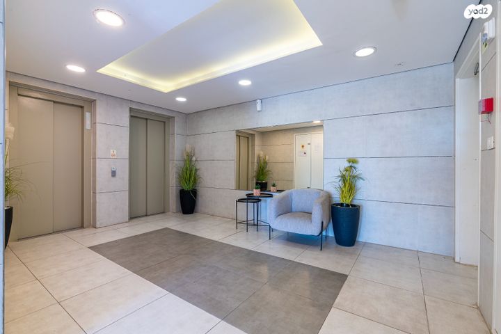 דירה, סביון 9, הפרחים, חריש