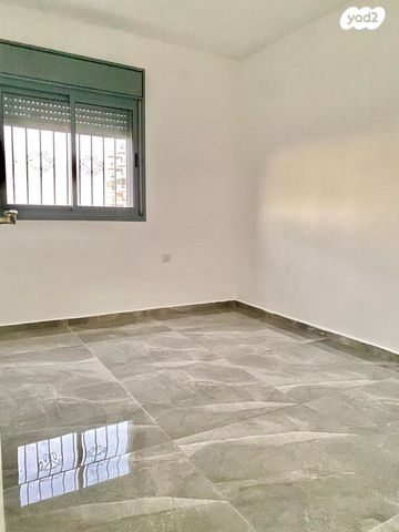 גג/ פנטהאוז, דני מס, המרכז האזרחי, רמלה