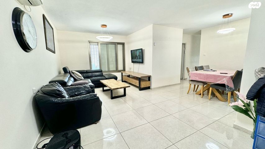 דירה, שדרות גולדה מאיר, קרית נורדאו, נתניה