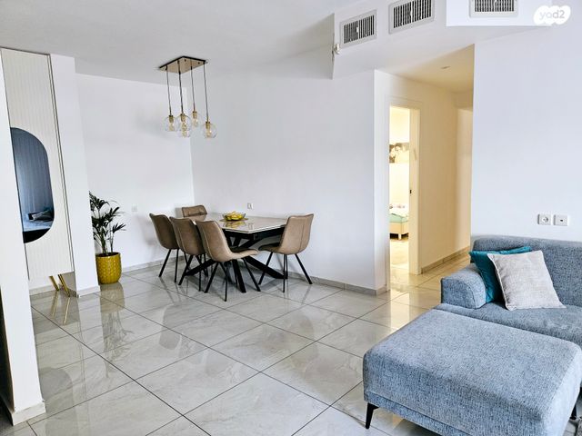 דירת גן, מוריה, מודיעין מכבים רעות