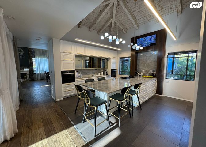 בית פרטי/ קוטג', חוף הכרמל, נווה חיים, חדרה