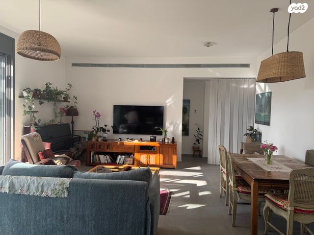 דירה, מתחם גרינברג, הוד השרון