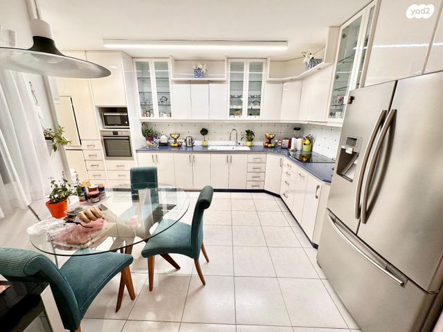 גג/ פנטהאוז, שאול אביגור, אזורי חן, גימל החדשה, תל אביב יפו