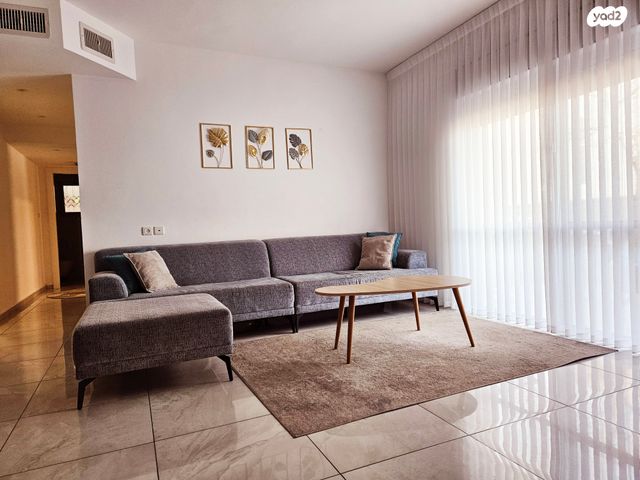 דירת גן, מוריה, מודיעין מכבים רעות