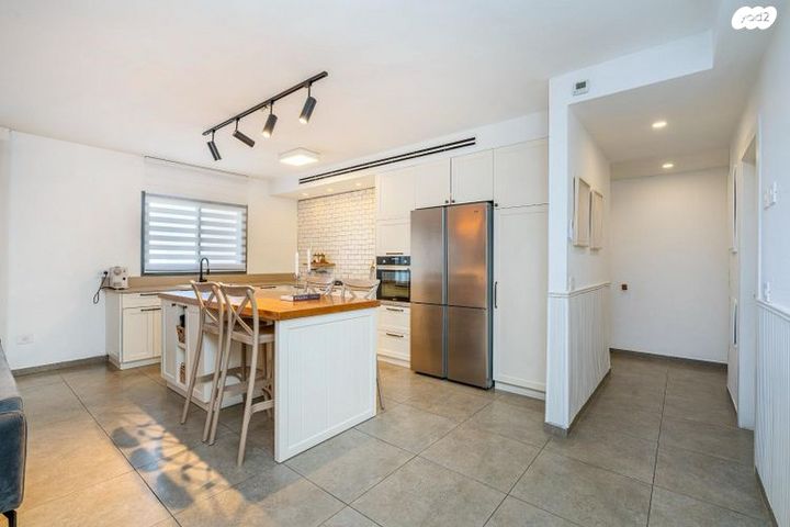 דירה, היובל, אור עקיבא