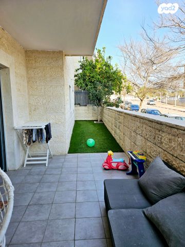 דירת גן, מוריה, מודיעין מכבים רעות