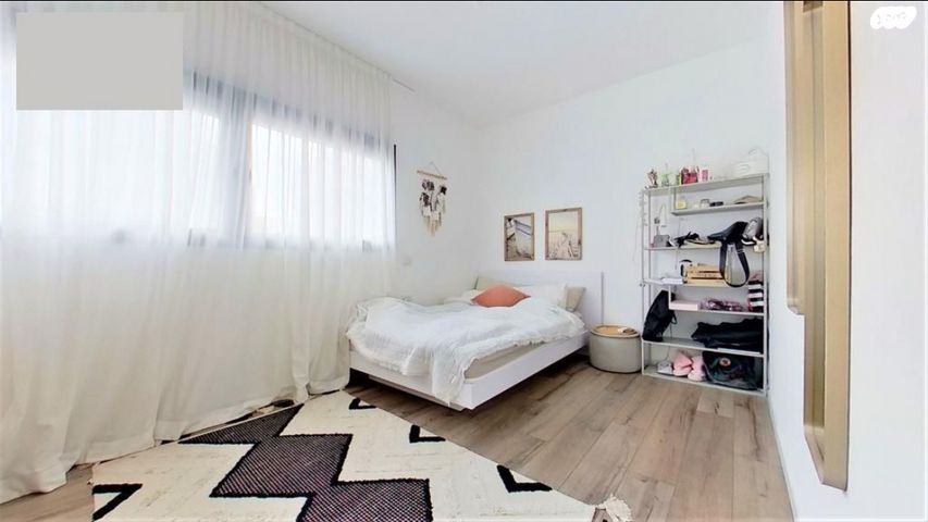 גג/ פנטהאוז, משה סנה, קרית שאול, תל אביב יפו