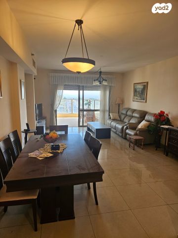 דירה, אלוף עוזי נרקיס, מרכז, כפר סבא