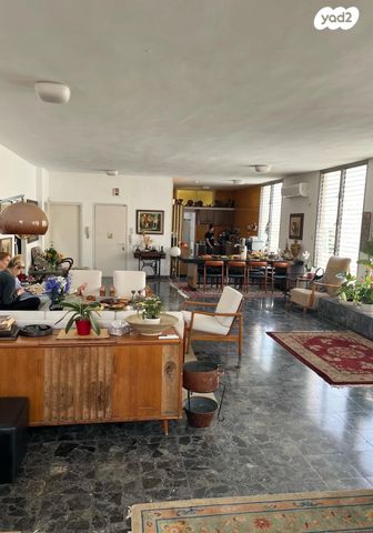 גג/ פנטהאוז, הזיתים 4, שכונת יהלום, מרכז העיר ב, רמת גן