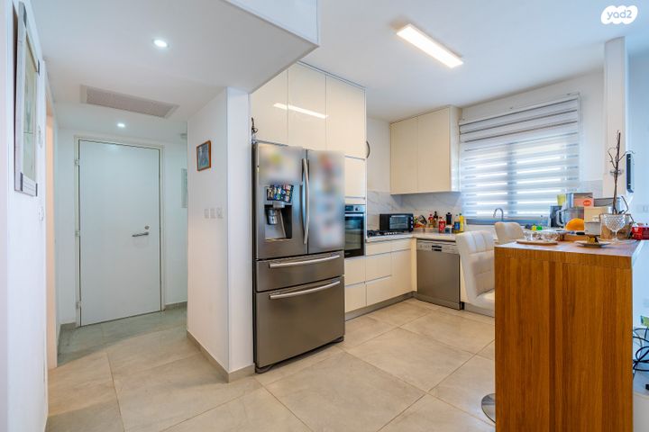 דירה, סביון 9, הפרחים, חריש