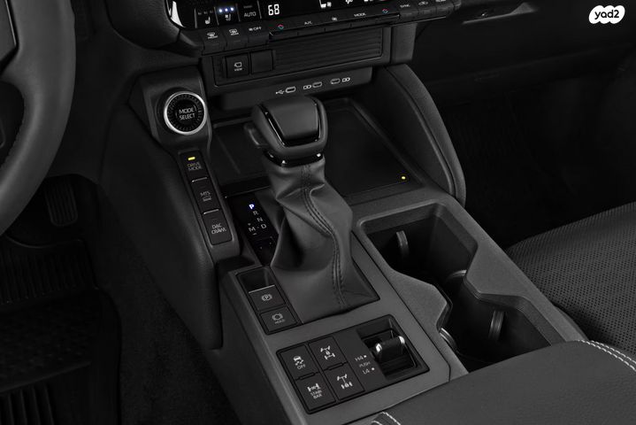 טויוטה לנד קרוזר