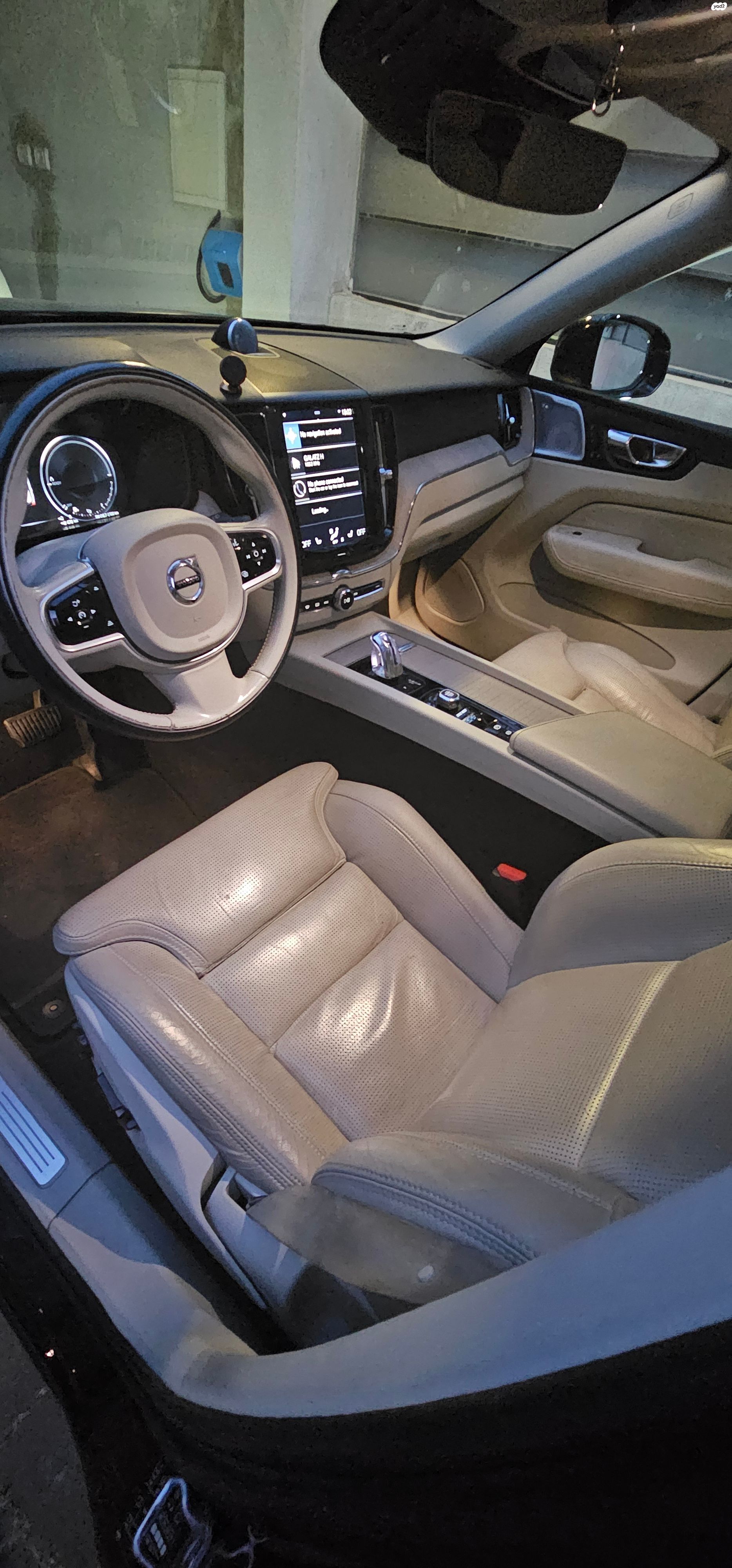מודעת רכב וולוו XC60