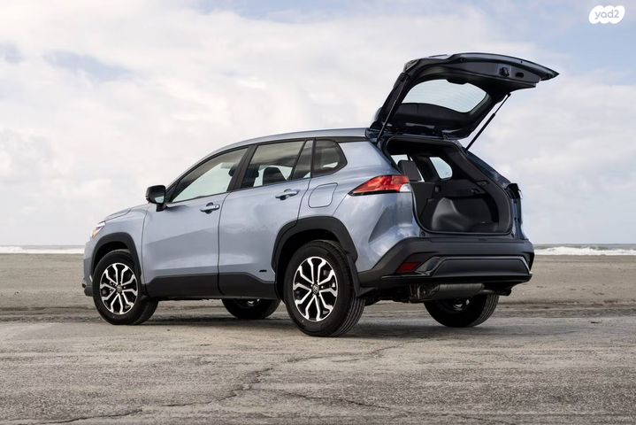 טויוטה קורולה קרוס