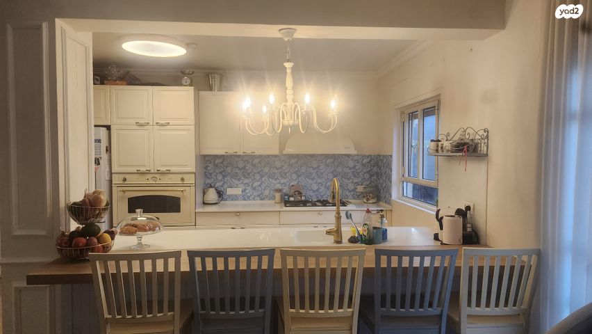 דירת גן, העיר העתיקה 7, גבעת אולגה, חדרה