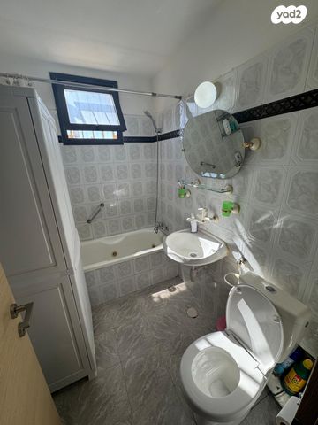 בית פרטי/ קוטג', עין עופרים 12, המעיינות, מצפה רמון