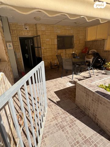 בית פרטי/ קוטג', עין עופרים 12, המעיינות, מצפה רמון