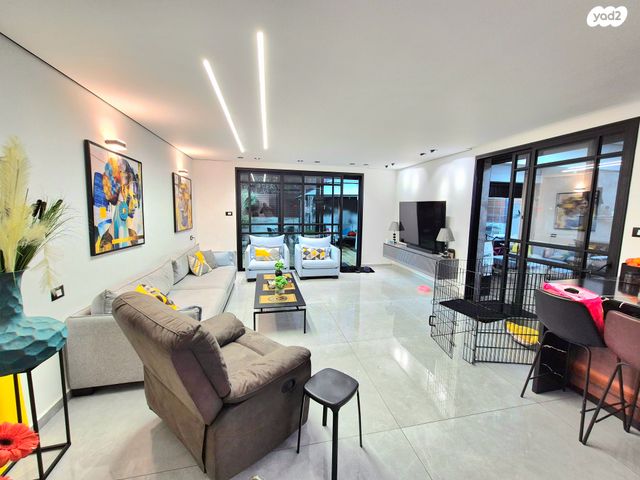 דירת גן, דוד וולפסון, רובע ט"ו, אשדוד