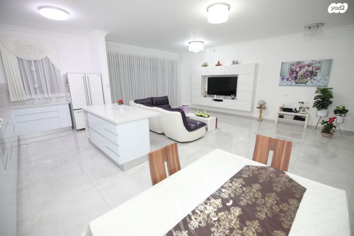 גג/ פנטהאוז, הר סיני, אור עקיבא