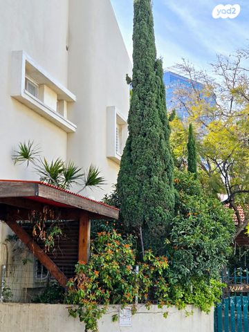 דו משפחתי, שלהבית 6, ויצמן, חדרה