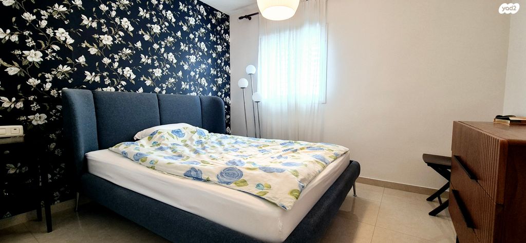 דירה, הדרור, נאות בן גוריון, יבנה