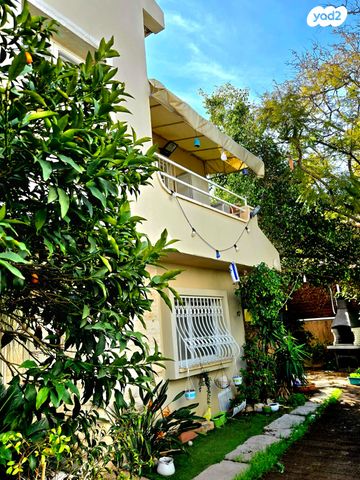 דו משפחתי, שלהבית 6, ויצמן, חדרה