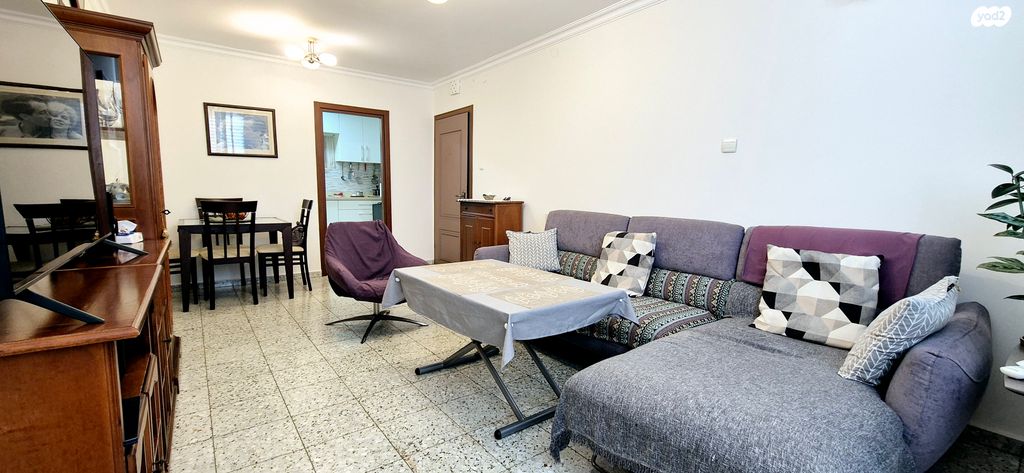 דירה, הנרקיס, נאות אשכול, יבנה