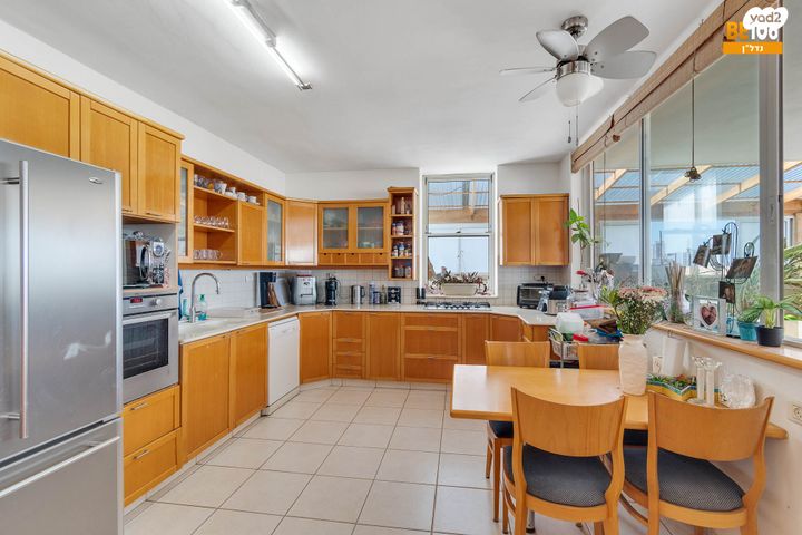 גג/ פנטהאוז, כצנלסון, כצנלסון, ראשון לציון