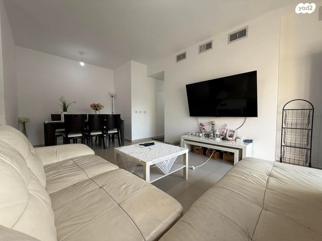 דירה, המחנה הצבאי, קרית מלאכי