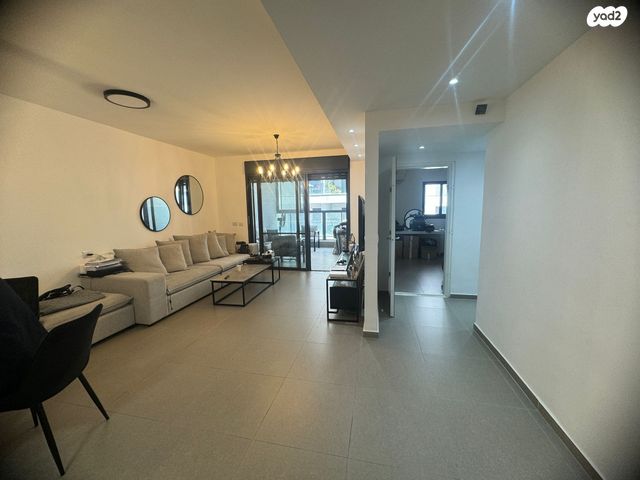 דירה, עיר היין, אשקלון