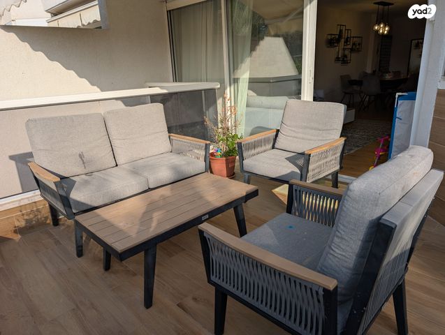 דירה, אשר ברש, הרצליה