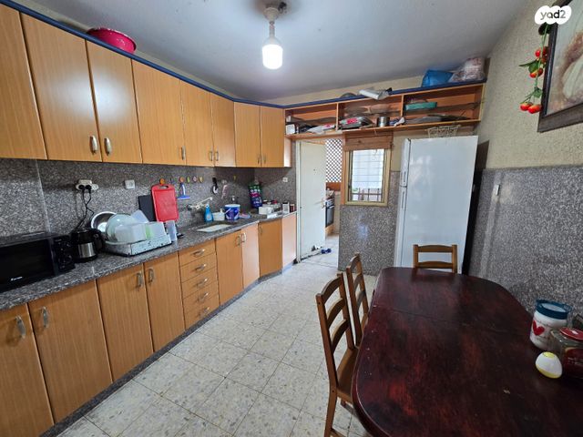 דירה, שמשון הגיבור, העיר העתיקה, רמלה