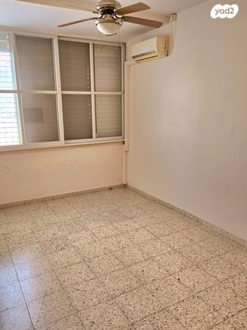 דו משפחתי, שלהבית 6, ויצמן, חדרה