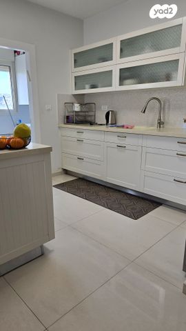 גג/ פנטהאוז, חלוקי נחל, נופי סלע, מעלה אדומים