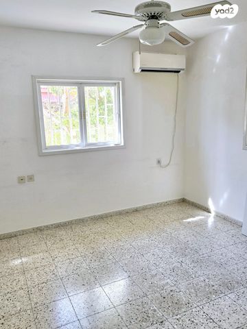 דו משפחתי, שלהבית 6, ויצמן, חדרה