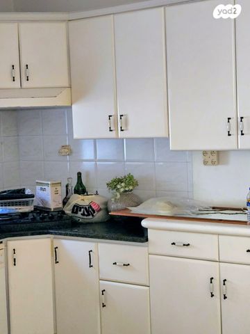 דו משפחתי, שלהבית 6, ויצמן, חדרה