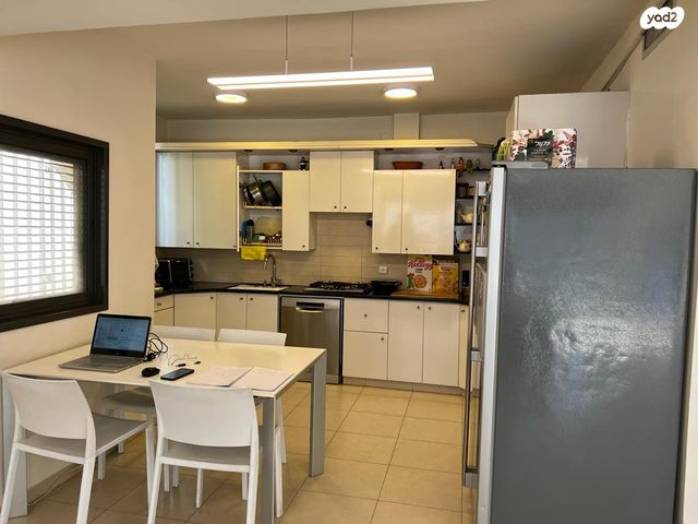 דירה, משה שרת, הצפון החדש - כיכר המדינה, תל אביב יפו